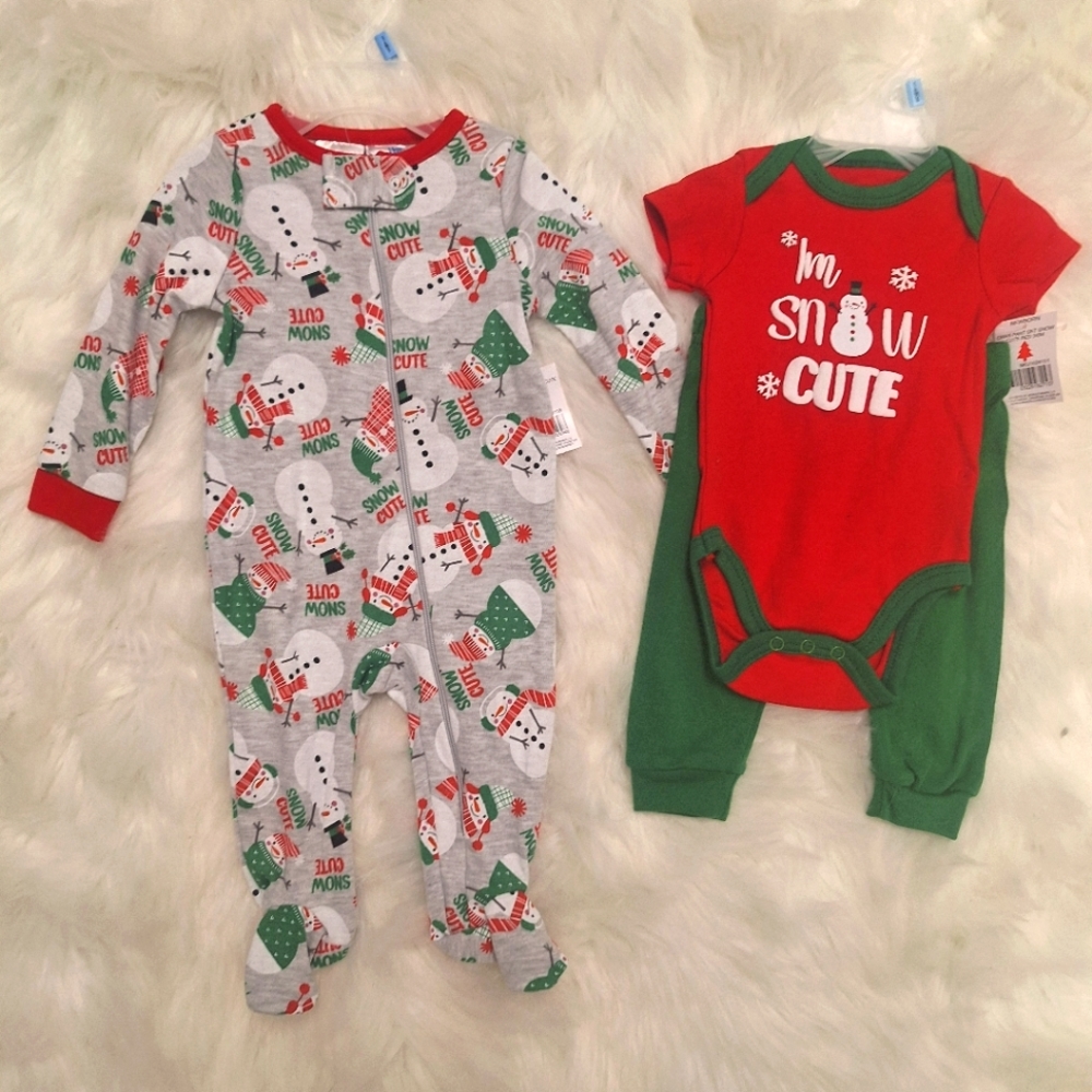 Holiday Baby outfit bundle - Christmas theme- NWT